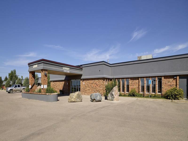 Neighbourhood Inn Hotels In Bonnyville Exterior photo